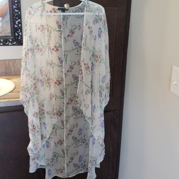 American Eagle Outfitters Tops - Kimono